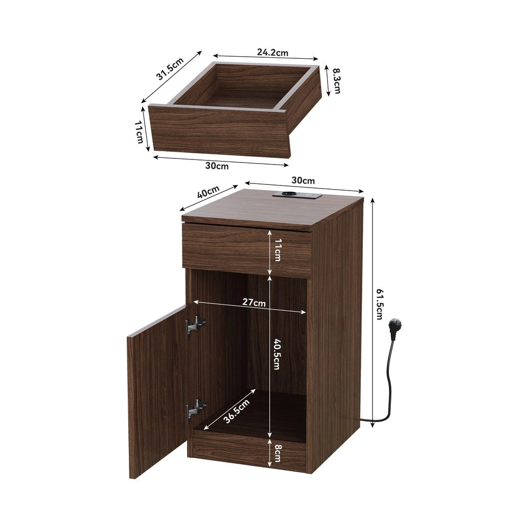 Comodino con Carica USB-A/USB-C e Presa Elettrica ¨C Xylo ¨C Effetto Noce, 33x40x61,5 cm