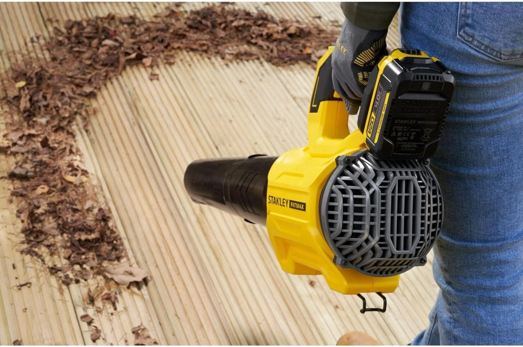 Soffiatore Axial Brushless 18 V STANLEY FATMAX V20 SFMCBL730M1-QW - 1 batteria da 4 Ah + caricatore