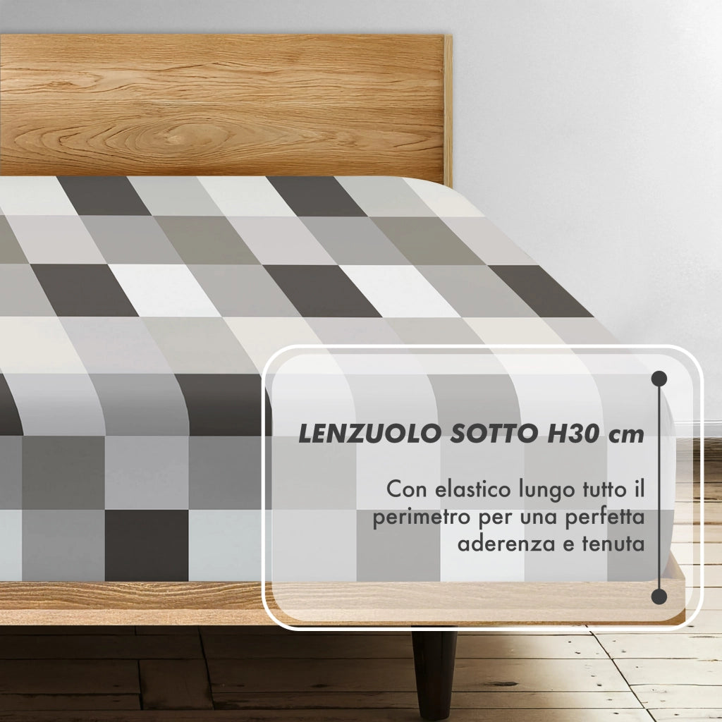 Completo Letto Matrimoniale No Stiro Set Lenzuola In Morbida Microfibra Anallergica Lenzuolo Sotto Con Angoli Elastici Fino 30 Cm, Lenzuolo Teso Sopra 2 Federe Prodotto Italiano  Chess Beige