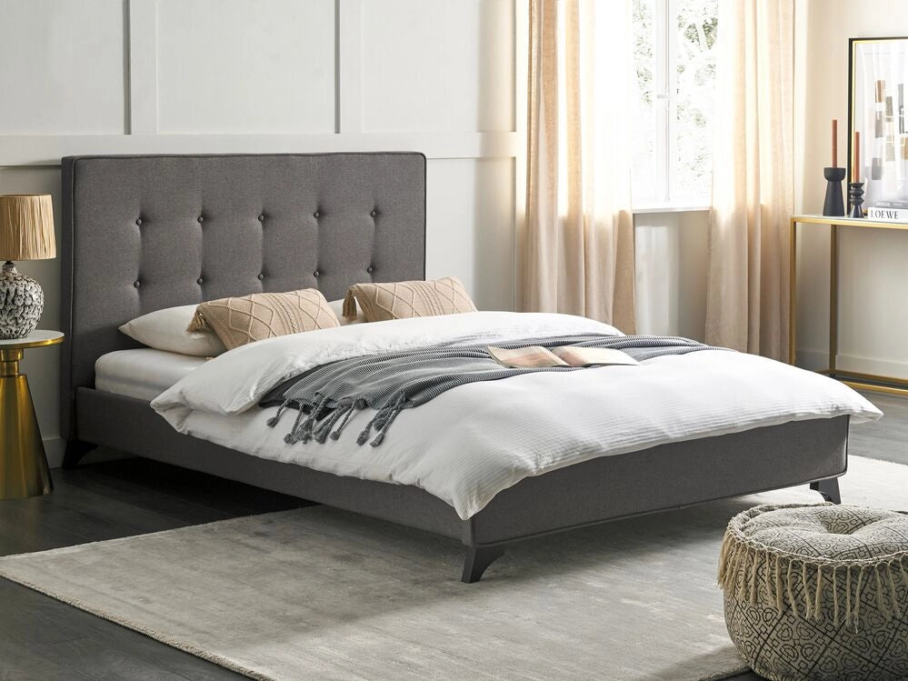 Letto Imbottito in tessuto Grigio Rete Doghe Testata Alta Piedini Legno 140 x 200 cm in stile moderno