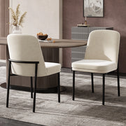 Set di 2 sedie da pranzo in velluto beige con struttura in metallo nero, seduta imbottita, stile moderno minimalista