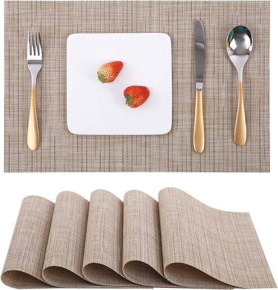 Set di placchette per tavolo da 6, placchette in vinile tessute lavabili resistenti al calore con superficie antiscivolo adatta per cucina, famiglia, ristorante, caffetteria (giallo chiaro)