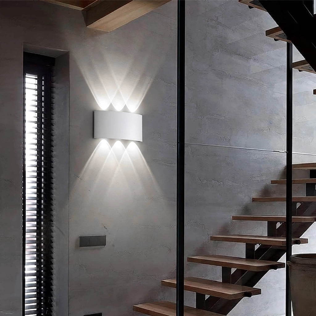Set 2 Pezzi Applique LED da Parete 6 LED Design Mezzaluna IP65 Interno/Esterno Luce Naturale o Fredda Nero o Bianco Luce Fredda - Bianco