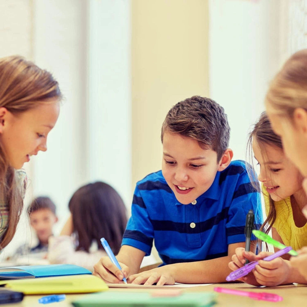 Trade Shop - Penna Magica Ad Inchiostro Invisibile Set 2 Penne Visibile Con Luce Uv Gadget -