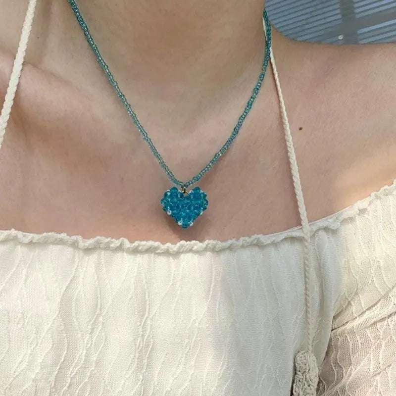 Collana con perline di cristallo blu: regalo da donna fatto a mano