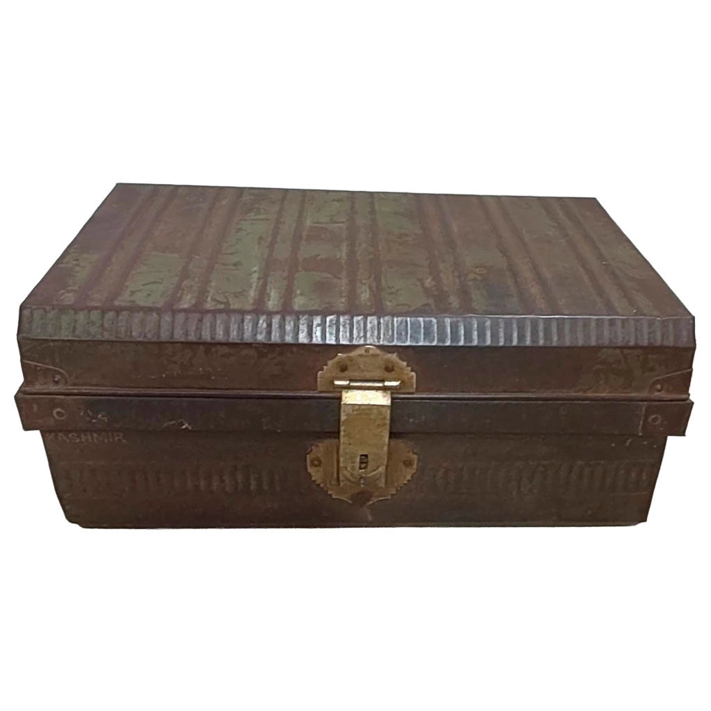 Valigia artigianale in metallo, 67x37x25h cm