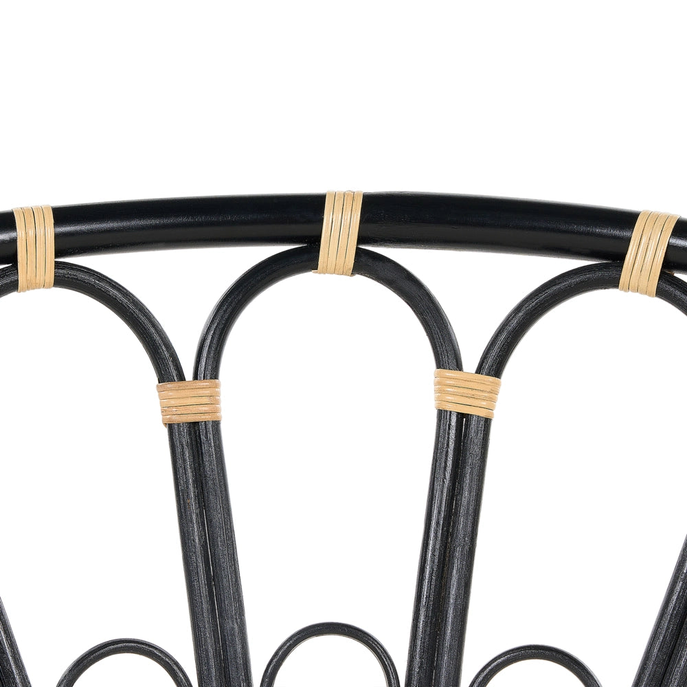 Lettino da esterno in rattan nero con cuscini resistenti alle intemperie stile boho tradizionale