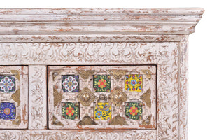 Comodino 4 ante in massello di mango intagliato