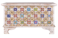 Cassapanca in massello di mango, maiolica e ottone