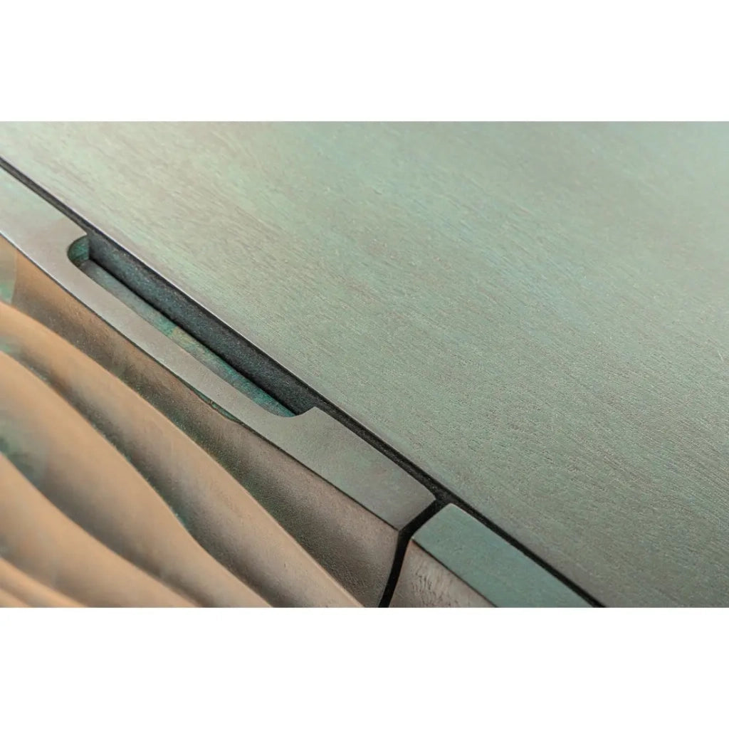 Buffet ONDARA 160 cm – Legno Massiccio Verde Scolpito – Piedi Dorati – Design Contemporaneo
