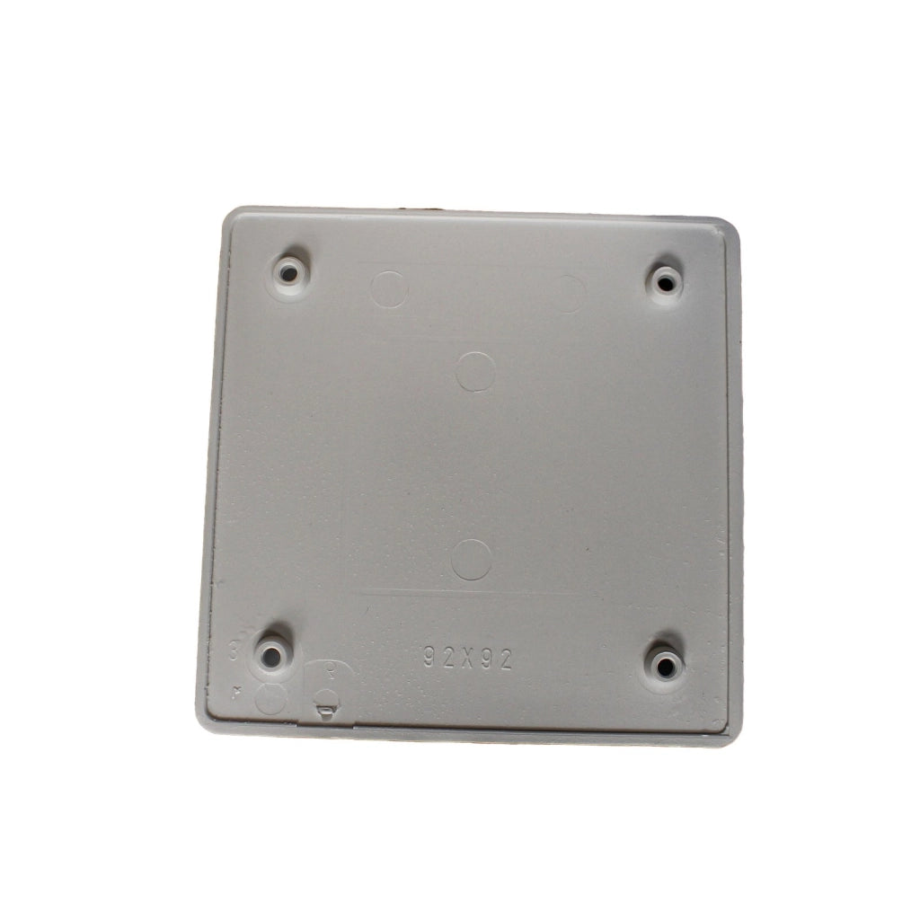 Coperchio per cassette di derivazione da incasso, 92x92 mm, ideale per protezione e copertura di impianti elettrici, PT01