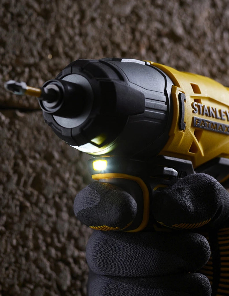 Avvitatore a Impulsi STANLEY FatMax SFMCF800D1K (1 x 2,0 Ah + Caricabatteria + Valigetta)
