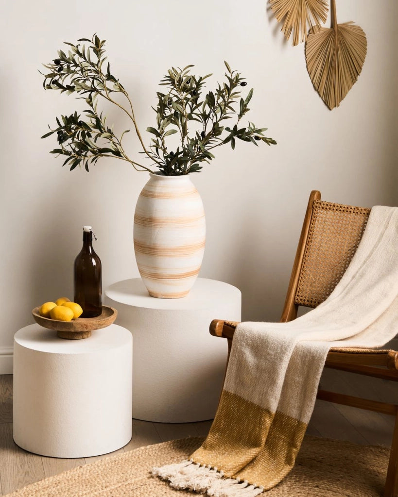 Vaso da fiori bianco sporco in fibra di argilla dipinta per interni ed esterni Forma rotonda Design moderno Soggiorno