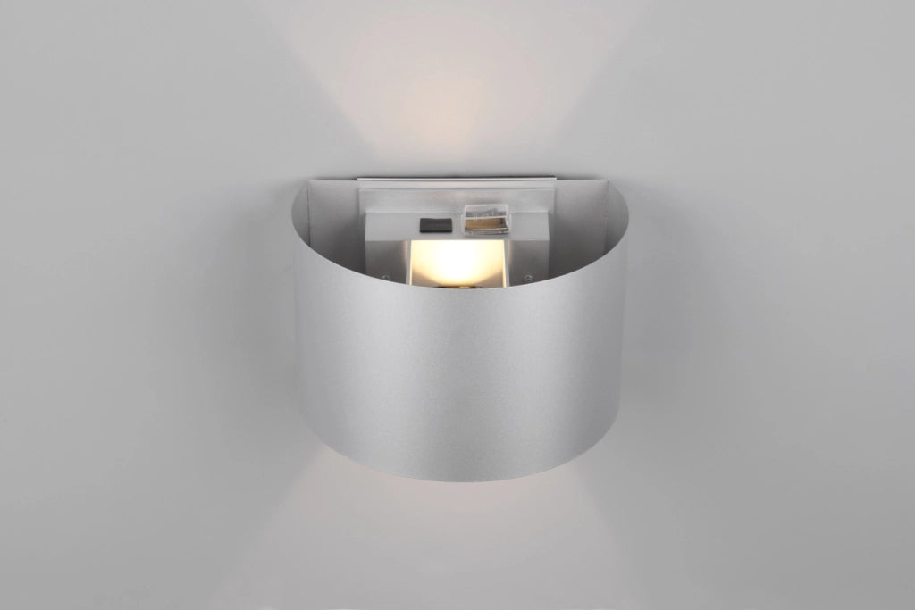Applique LED 6W argento con sensore, batteria IP44