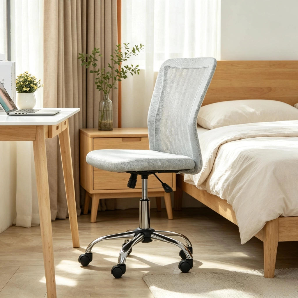 Sedia da ufficio girevole in mesh grigia, altezza regolabile 42-52 cm, base cromata