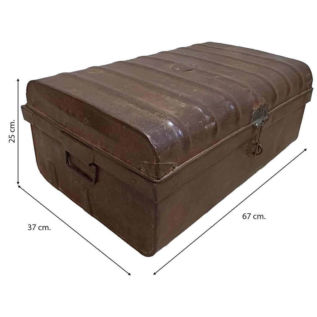 Valigia artigianale in metallo, 67x37x25h cm