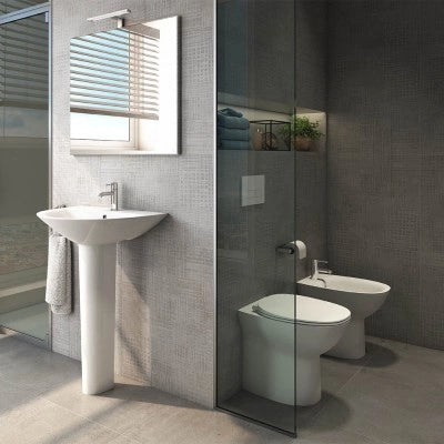 Wc filomuro Rimless serie Morning in ceramica bianco lucido