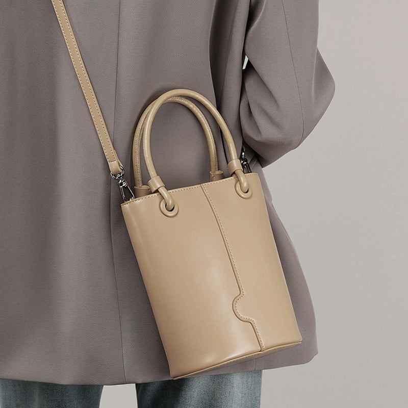 Borsa a secchiello da donna in vera pelle, borsa a tracolla color albicocca