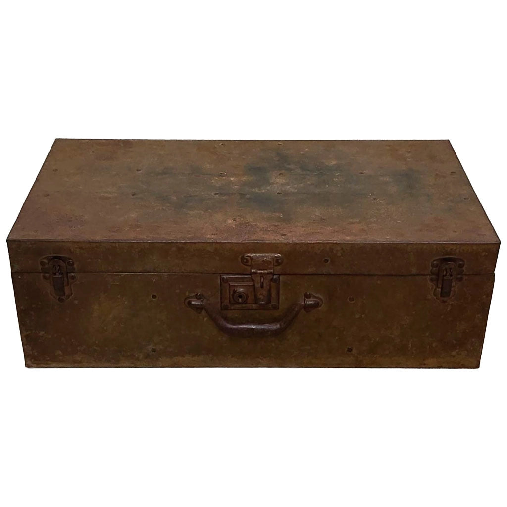 Valigia artigianale in metallo, 67x37x25h cm