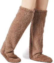 Sokke lunghe per ginocchio - Pelle morbida + Caldo + Fluff + Model femminile - Calze per inverno / Calze calde per gambe / Calze per dormire / Calze comode - Ideali per inverno, casa, dormire & comfort termico