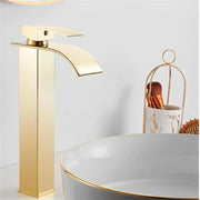 Rubinetto miscelatore lavabo bagno a cascata con piletta effetto oro Art.79568