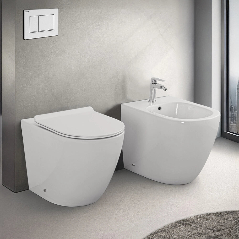 Sanitari filo muro senza brida con copriwater soft-close Tokyo