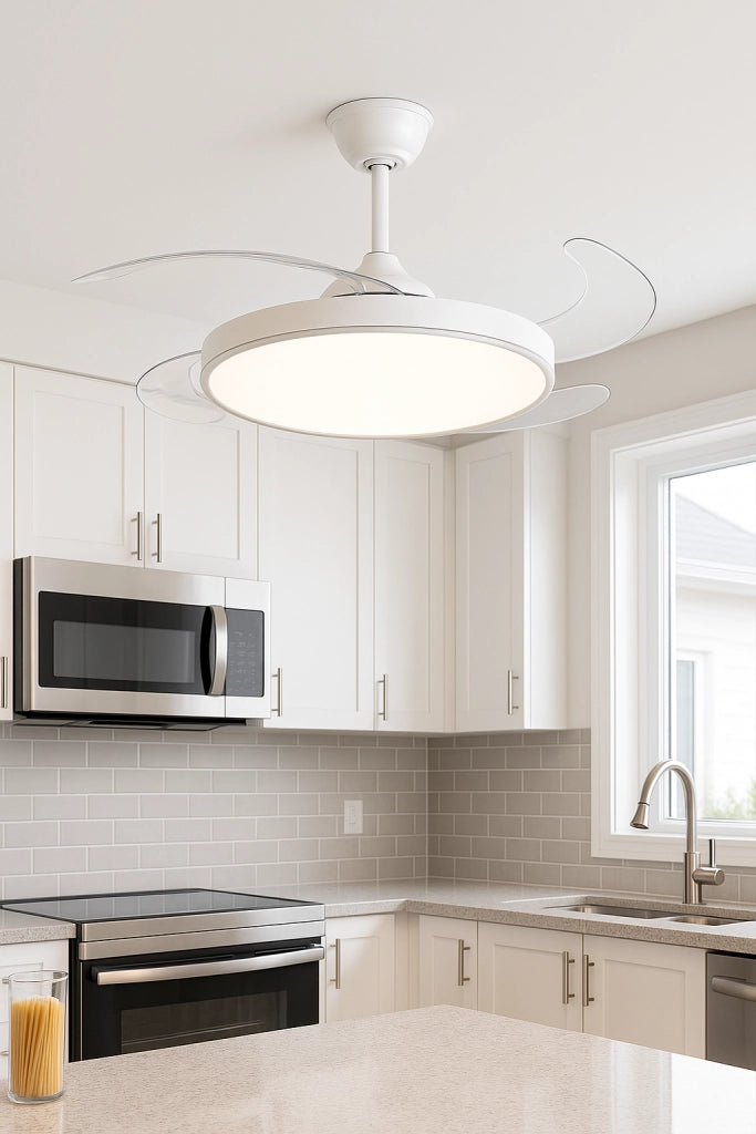 Ventilatore da soffitto con lampada LED integrata 40W dimmerabile con telecomando, pale retrattili invisibili, 6 velocità, funzione estate/inverno, luce calda, naturale, fredda, design moderno
