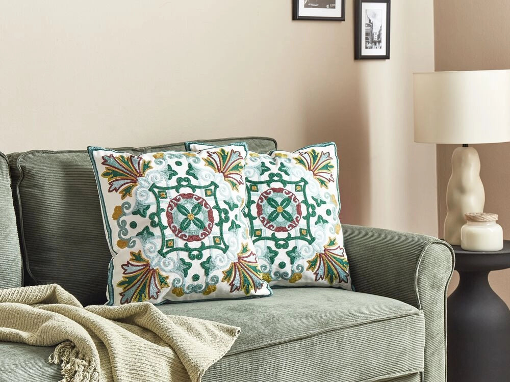 Set di 2 cuscini in cotone ricamati con motivo orientale beige 45 x 45 cm morbida imbottitura