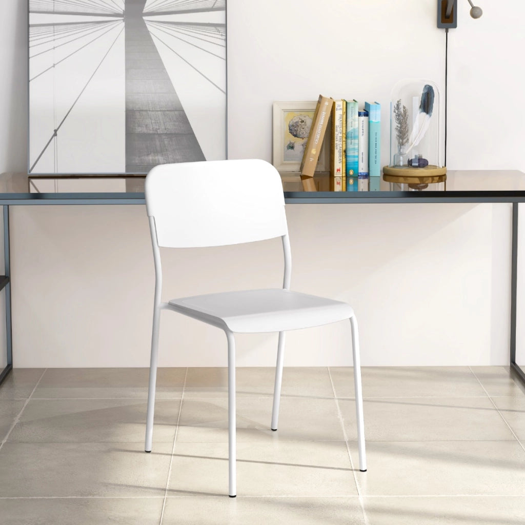 Set di 4 sedie da pranzo moderne, Sedie da cucina accumulabili con schienale inclinato e gambe metalliche Bianco-Sedie da pranzo