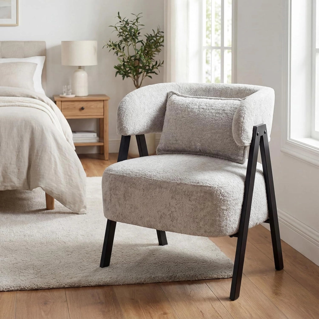 Poltrona da Salotto, Poltrona Imbottita Confortevole con Schienale Curvo e Cuscino Lombare, Piedi in Metallo Solidi, Sedia Relax per Angolo Lettura, Salotto, Camera da Letto (Bianco)