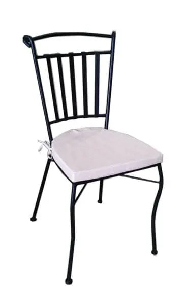 Sedia impilabile Pisa: Ferro battuto, struttura in acciaio, cuscino incluso