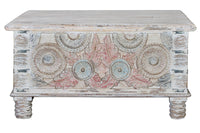 Tavolino in massello di mango intagliato, grande capacità contenitiva