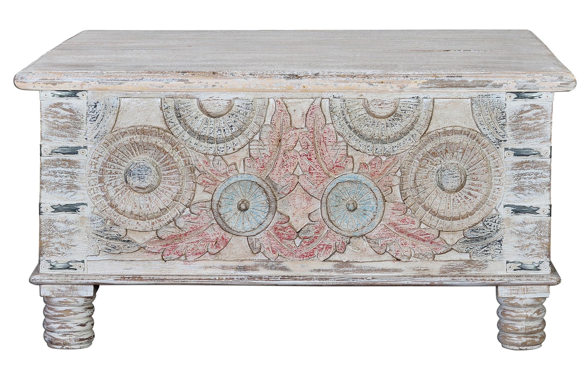 Tavolino in massello di mango intagliato, grande capacità contenitiva