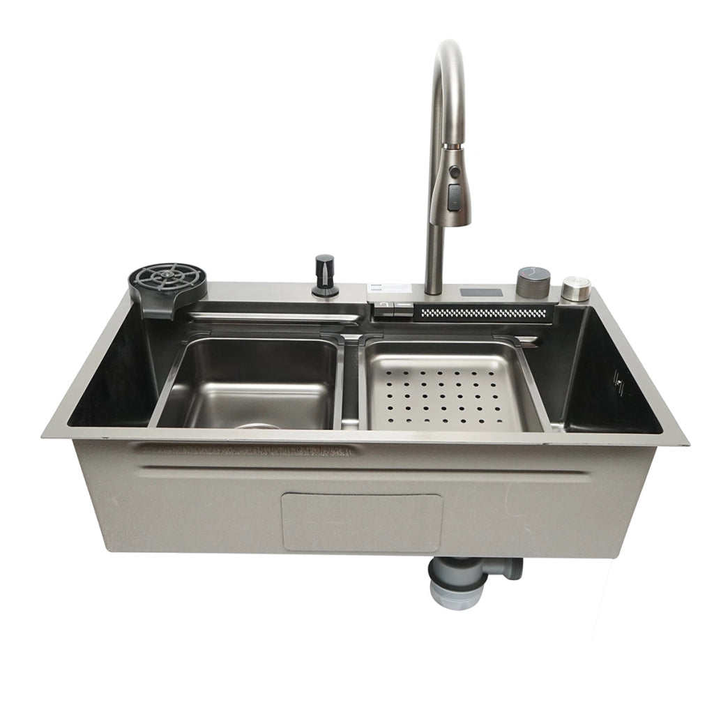 Lavello da cucina multifunzionale in acciaio inox con display digitale della temperatura, funzione cascata, lavapentole, dispenser di sapone, scolapiatti, vassoio, tagliere e accessori inclusi, dimensioni 75×46×23,5 cm.
