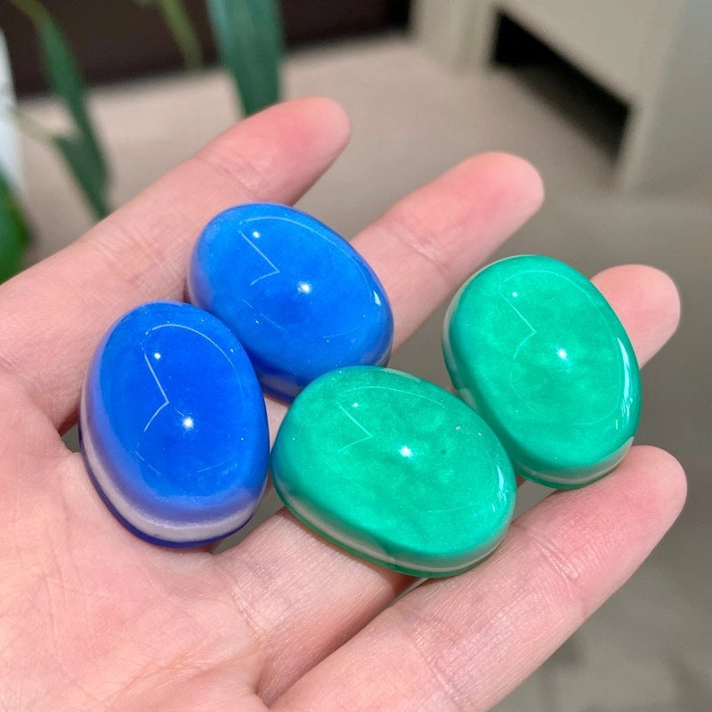 Orecchini di nicchia dal design unico, fresco, dolce, ispirati alla dopamina e dai colori perlati, perfetti per Instagram.