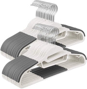 Set di appesi per abiti a 50 pezzi - Antiscivolo - Apertura a forma di U - Spazievitore - Asse 360° rotativo - Massima capacità di carico 5 kg