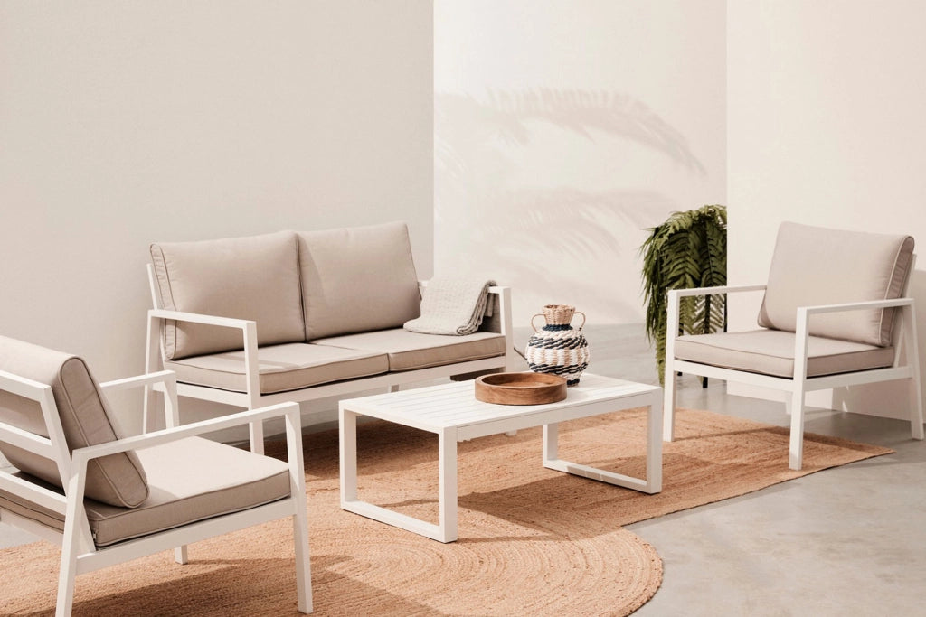 Set 4 Pezzi Salotto da Giardino con Divano 2 Poltrone e Tavolino in Alluminio e Spun Poly Hilde Bianco
