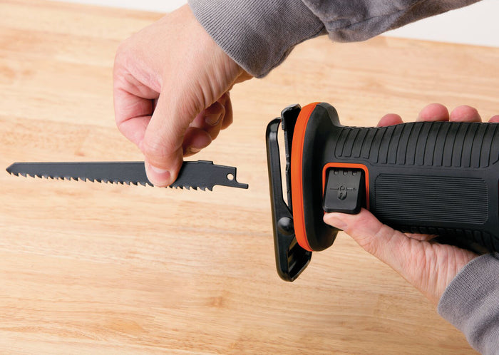 Black+Decker SEGA UNIVERSALE A BATTERIA BDCR18-QW 18V 1 batteria 1,5 Ah