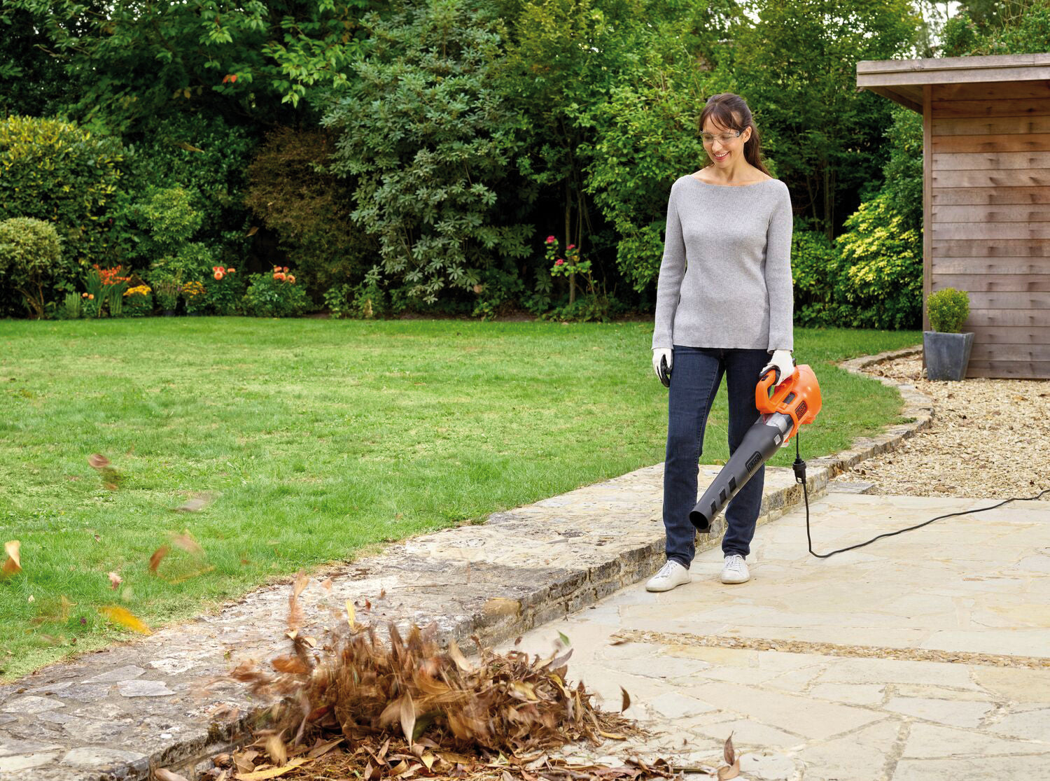 Black+Decker SOFFIATORE ASSIALE ELETTRICO BEBL185-QS 1.850 W