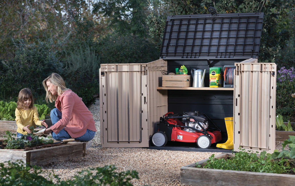 Keter BAULE PORTA ATTREZZI DA GIARDINO 'STORE IN OUT MIDI' cm. 132x71,5x113,5 h col. Beige