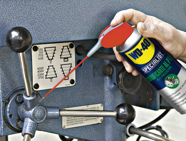 SPRAY WD-40 LUBRIFICANTE ALTE PRESTAZIONI AL PTFE  ml. 400 12.00 pz