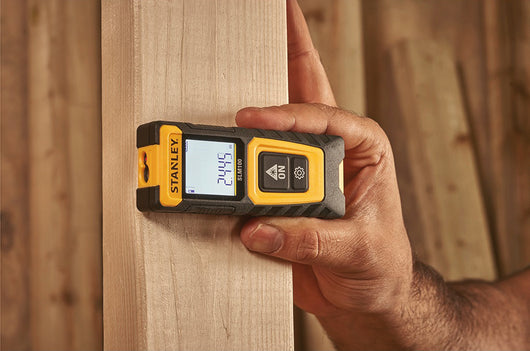 Stanley RILEVATORE DI DISTANZE LASER SLM100  mt. 30