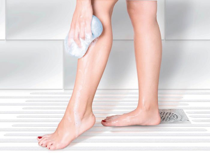 Tesa NASTRO ANTISDRUCCIOLO ADESIVO PER BAGNO E DOCCIA mm. 25x5 mt. col. Trasparente 6.00 rotoli