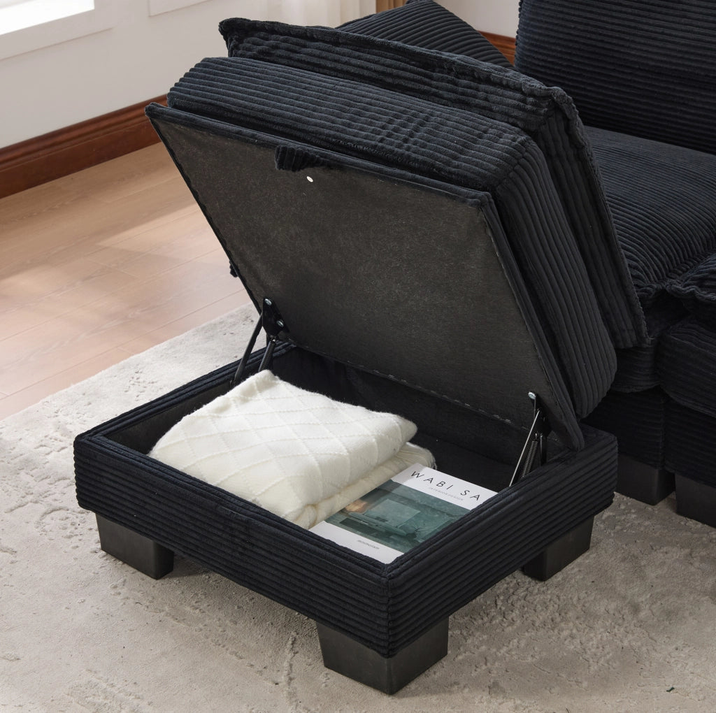 Divano 2 posti con pouf in corduroy nero; USB-C; tasche laterali e vano contenitore 190x132x84 cm