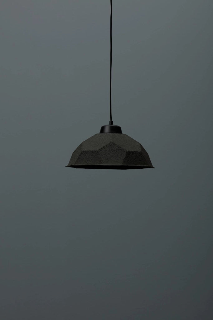 Egg - Lampada a sospensione in cartone riciclato nero
