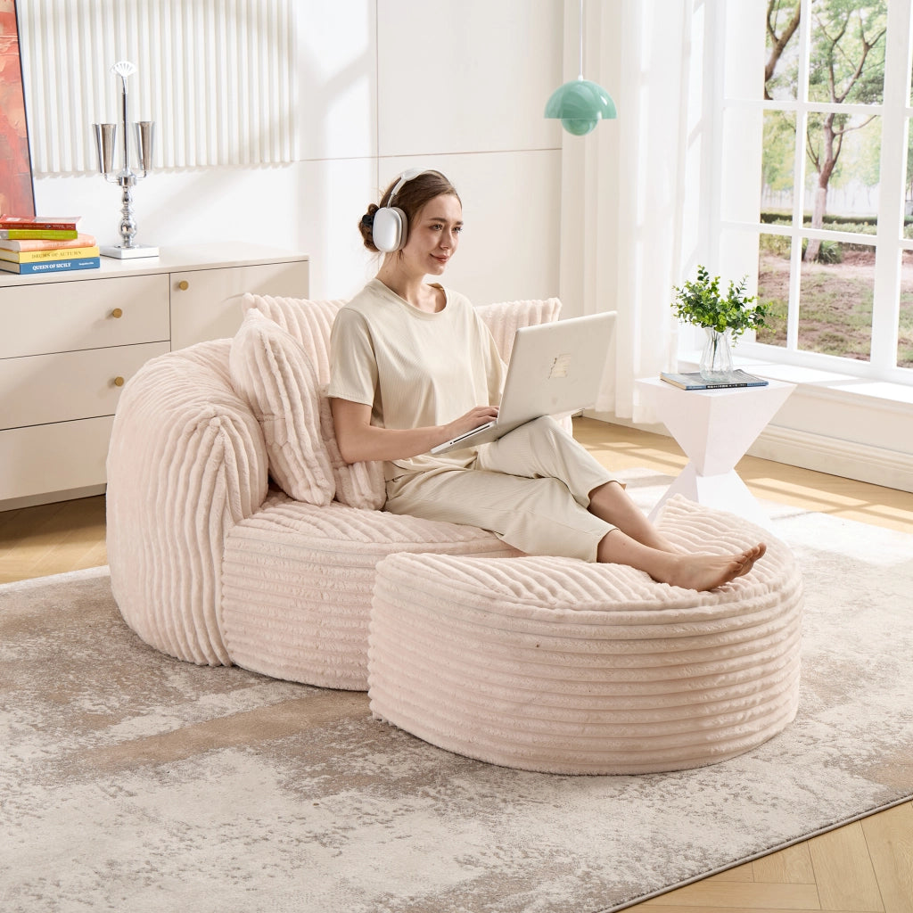 Poltrona da lettura con poggiapiedi e 5 cuscini in ciniglia beige