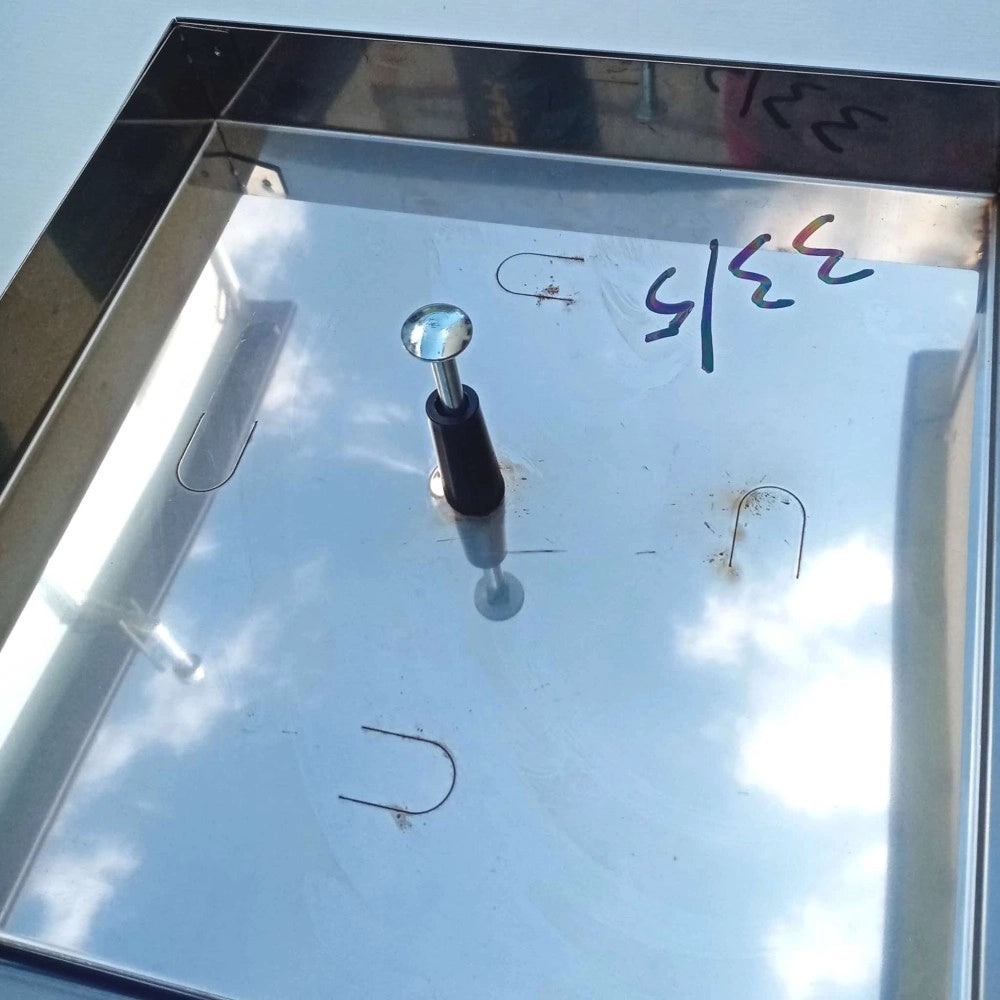 Sigillo 330 x 330 x h 50mm chiusino di acciaio inox leggero da riempimento