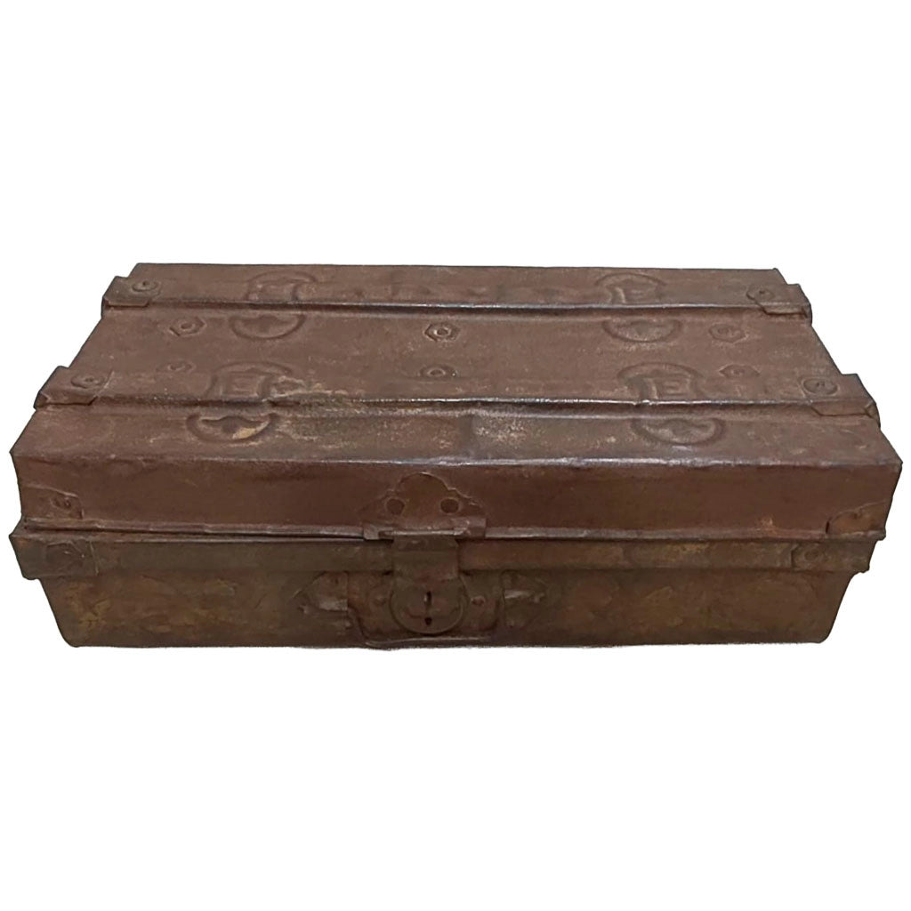 Valigia artigianale in metallo, 67x37x25h cm