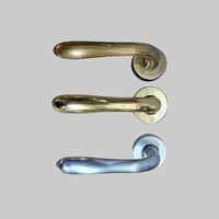 MEZZA MANIGLIA 'GOCCIA' CON ROSETTA E BOCCHETTA Dx - Bronzo graffiato lucido - 2 pezzi