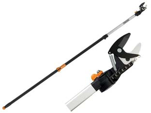 SVETTATOIO PROFESSIONALE CON MANICO TELESCOPICO UNIVERSAL CUTTER UPN86- - cm.240/400 telescopico - 1 blister FISKARS